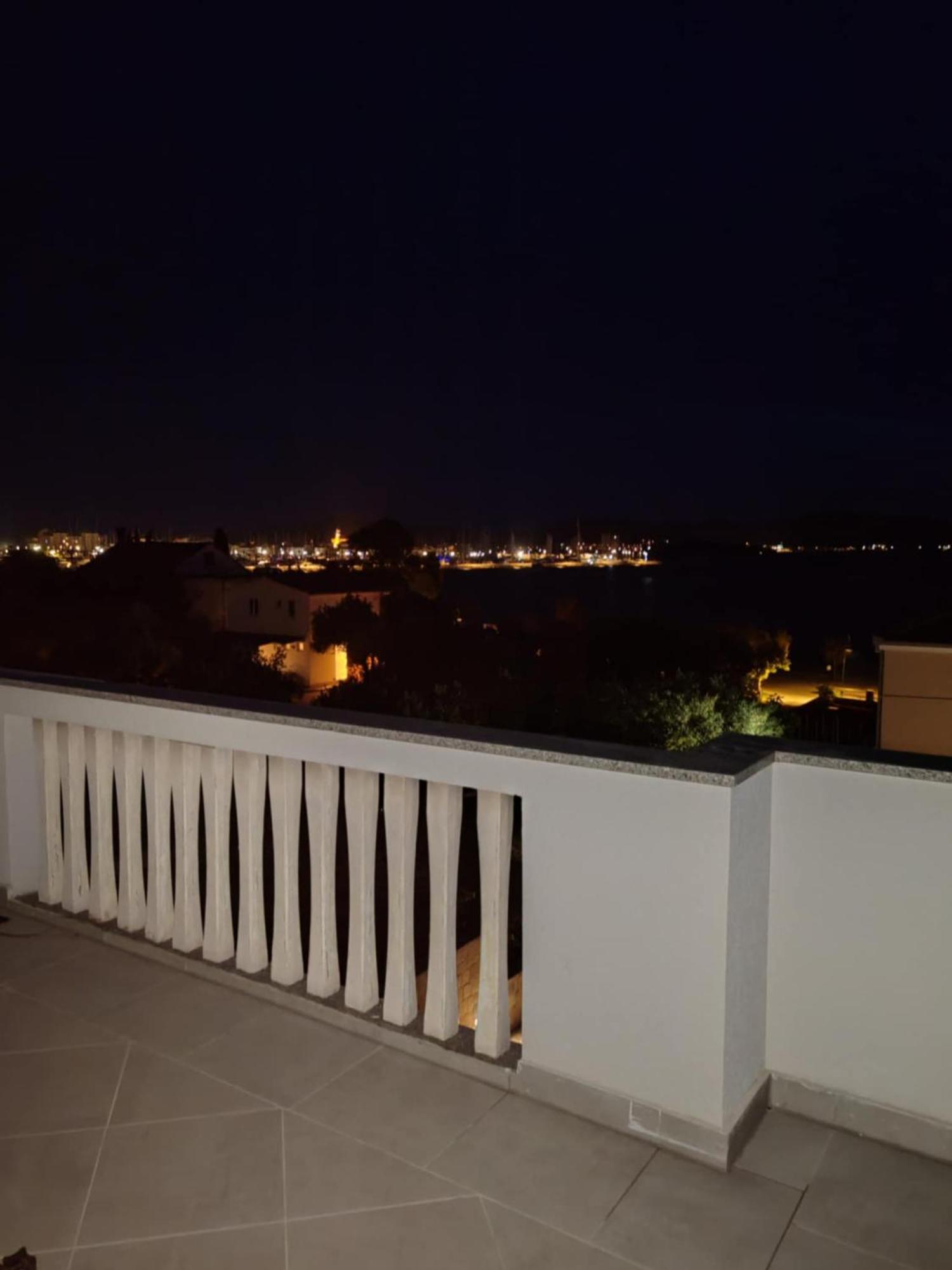 Apartments Bosana XIV Biograd Na Moru Esterno foto